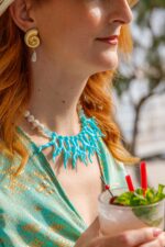 Statement Κολιέ με Τυρκουάζ Κοράλλι και Χαολίτη - Image 2