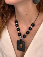 Urban Lava – Statement Κολιέ σε Μαύρο & Μεταλλικές Λεπτομέρειες