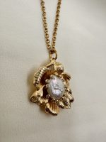 Blooming Gemstone Pendant White Light Chain - Image 3