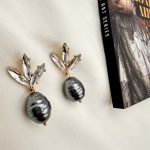 Fancy earrings silver-Σκουλαρικια με ασημί πέτρα και στρας