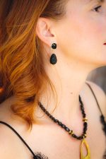 Midnight drops zirgon earrings-Σκουλαρίκια σκαλιστά σταγόνα - Image 3