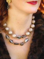 The Bold Baroque light brown necklace -Κολιέ με πέρλες ανοιχτό καφέ
