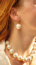 The Bold Baroque white necklace -Κολιέ με πέρλες λευκό - Image 3