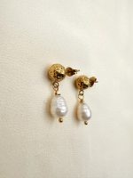 Lisa earrings -Σκουλαρίκια  με  μαργαριτάρι αληθινό γλυκού νερού