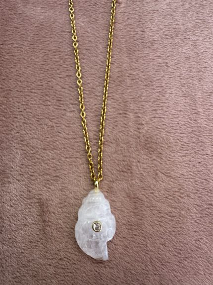 Conch White  Necklace Classic Chain